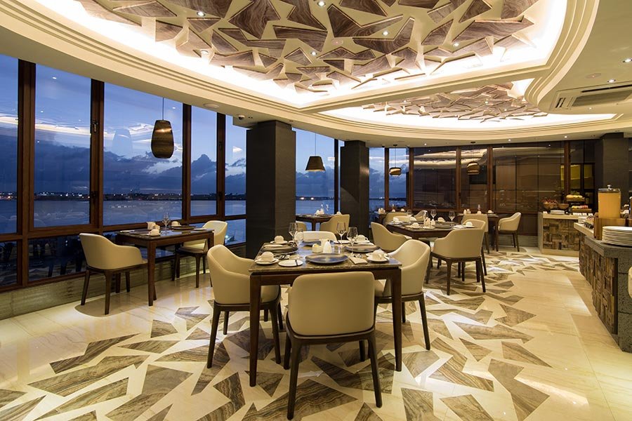 مطعم ذا كلاود